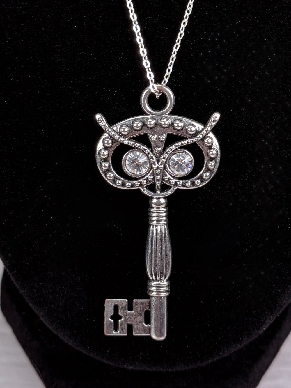 Vintage Owl Skeleton Key Pendant Necklace Rhinestone Silver Tone